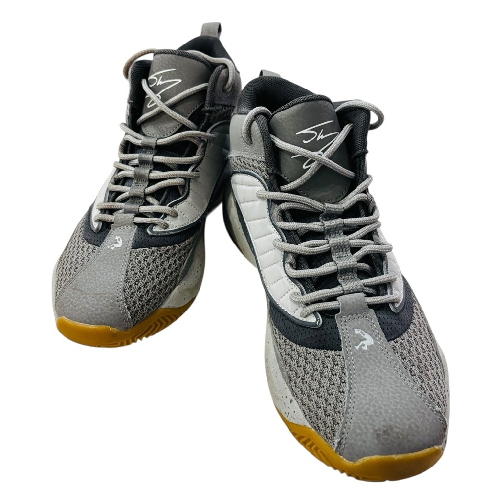Men's 9 Shaq Athletic Basketball Sneakers in Gray, Black and Tan Like New NWOT